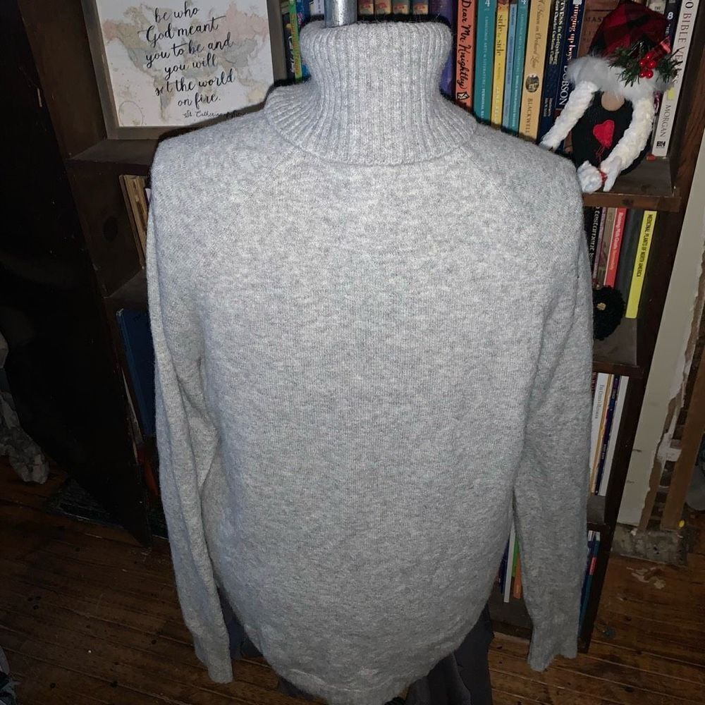 J Crew gray wool alpaca blend turtleneck cozy oversized sweater - Picture 2 of 4